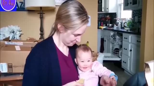 Baby cute laugh while mom eating😍