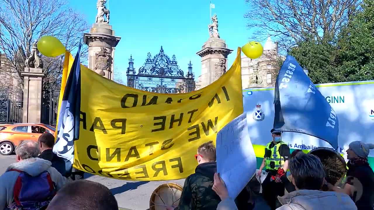 Edinburgh, hlavní město Skotska, se zúčastnilo Worldwide Freedom Rally dne 19. března 2022