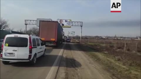 Traffic jams to leave Odesa amid Russia assault