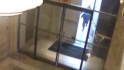 0179USCH01MemorialDoorInterior_2021-01-06_12h45min39s687ms.mp4