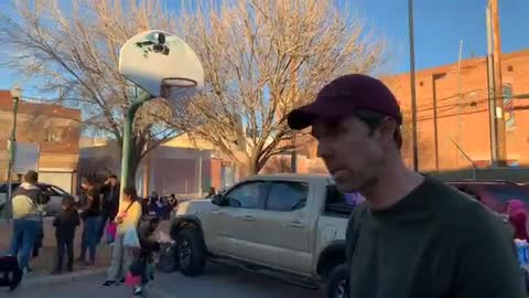 Beto O'Rourke complains about ICE