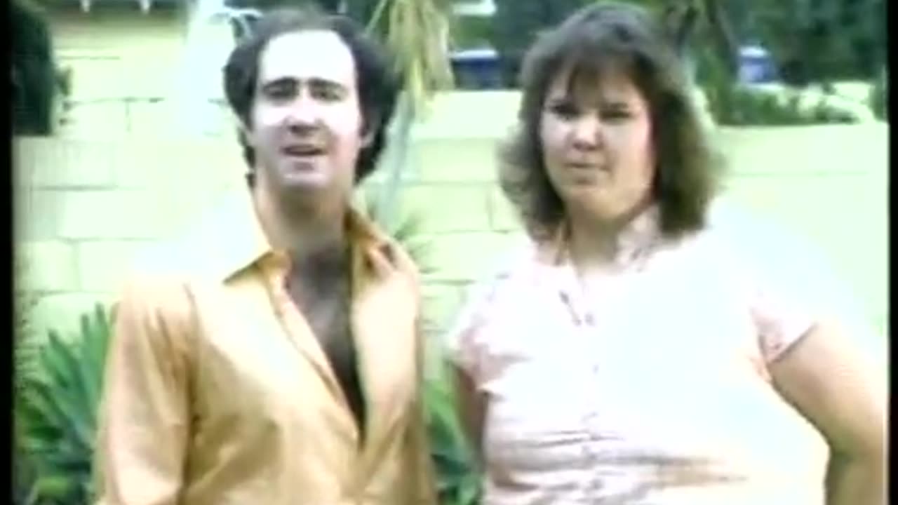 Andy Kaufman Wrestles a 327 Pound Woman