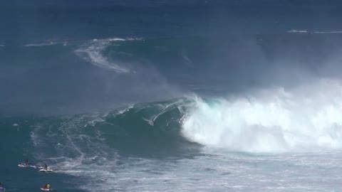 Justine Dupont Getting Barreled at Jaws - One of the best barrels of the day on January 16th, 2021!