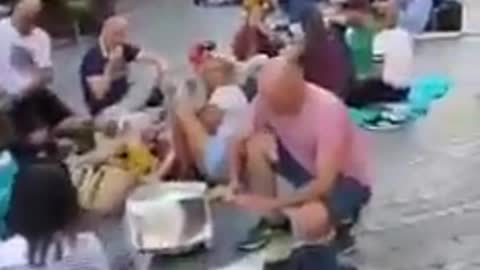 UNA PROTESTA SENZA SENSO