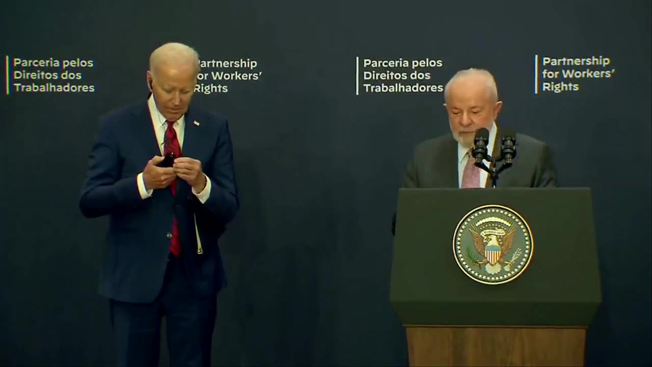 "Can You Hear Me?" - Biden Struggles With Earpiece