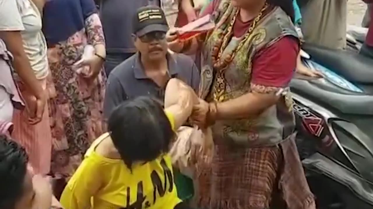 Viral Pengobatan Tradisional Ida Dayak