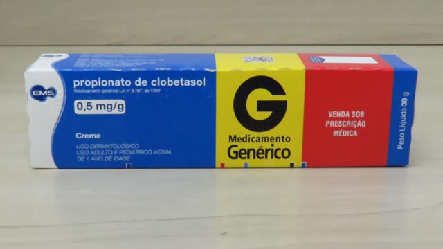 Propionato Clobetasol Creme 0,5mg/g Genérico EMS 30g