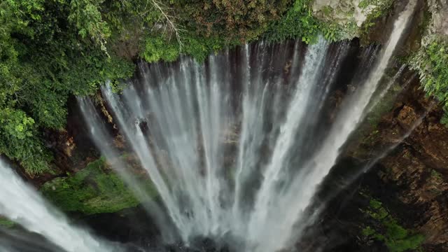 Long waterfall view hd