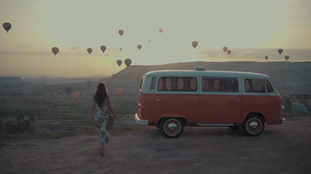 Hot Air Balloon Traveling Girl