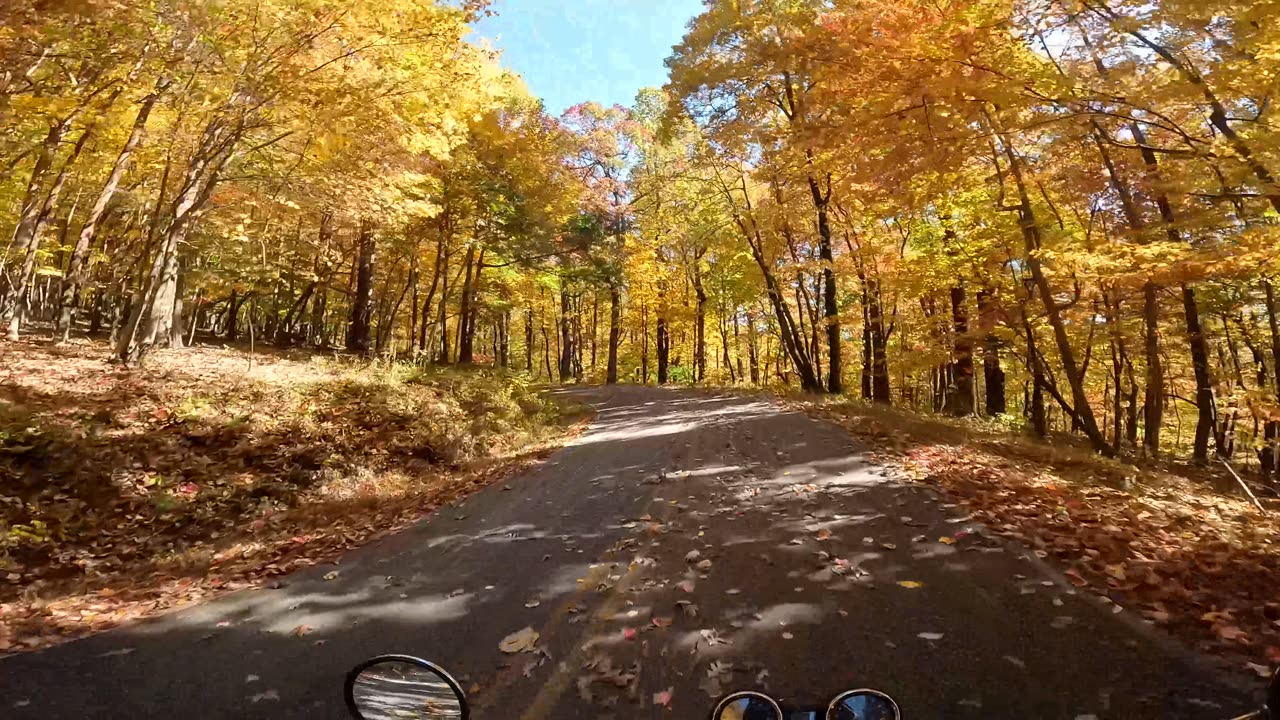 RetroRider Motovlog - ULTIMATE AUTUMN Skyuka Mountain