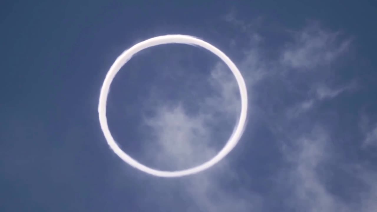 Rare volcanic vortex rings puff out of Mount Etna