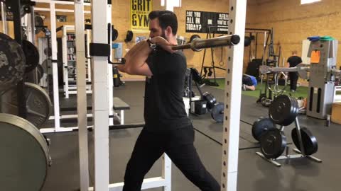 BB Front Split Squat With Title