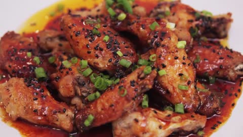 Healthy-ish Sweet & Spicy SRIRACHA Buffalo Wings!