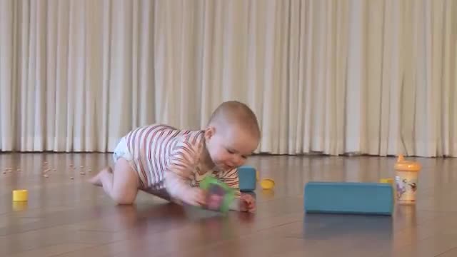 Crawling - Feldenkrais with Baby Liv