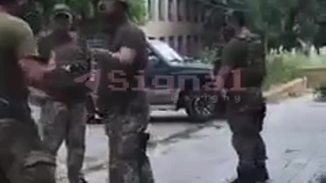 commander 24th AFU brigade shouts at his subordinates for coming out of the battle alive. Not dead