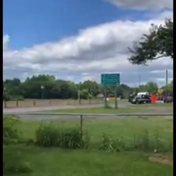 Eyewitness Video Of A Gun Battle Between Mass Shooter & Law Enforcement