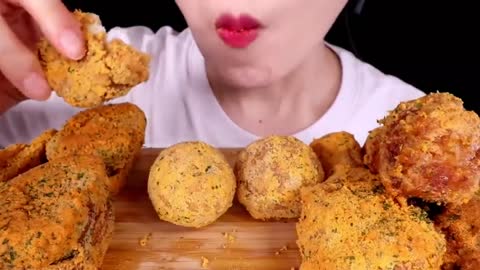 ASMR BURINKLE FRIED CHICKENS, CHEESE BALL, MENBOSHA, FRIES EATING SOUNDS MUKBANG