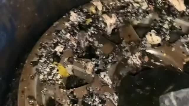 The environment for cleaning the hub looks very poor