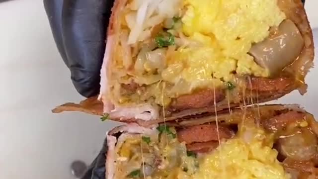 Egg and beef roll