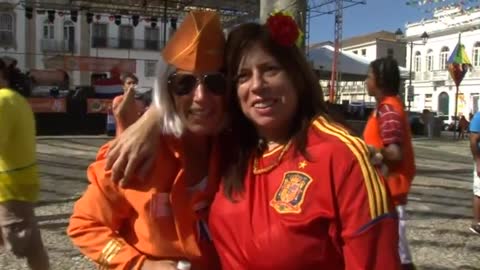 Dutch and Spanish fans gear up for World Cup clash in Salvador