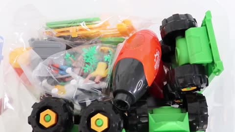 Repair Truck Wheels Pretend to Play Make Electric Screwdriver Farm