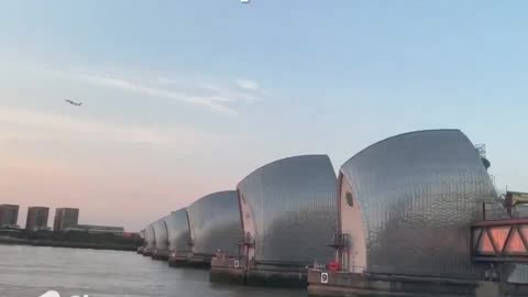 Sunset at Thames Barrier 👌