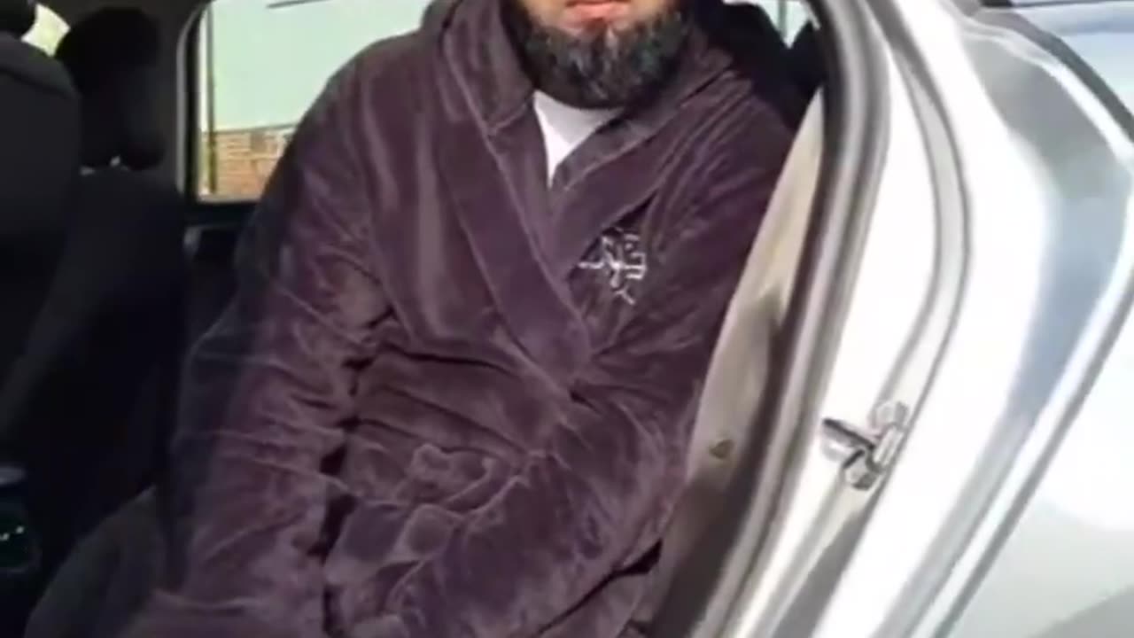 🇬🇧 UK : Derby - Ghosul Abideen attempted to rape a 14-year-old British girl.