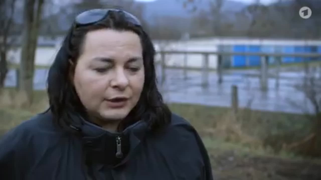 ARD (2015) - V-Mann-Land - Spitzel im Staatsauftrag