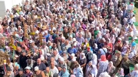 1000s of Ukrainian women march in defiance of anti-White jewlensky's ban against the Orthodox Church
