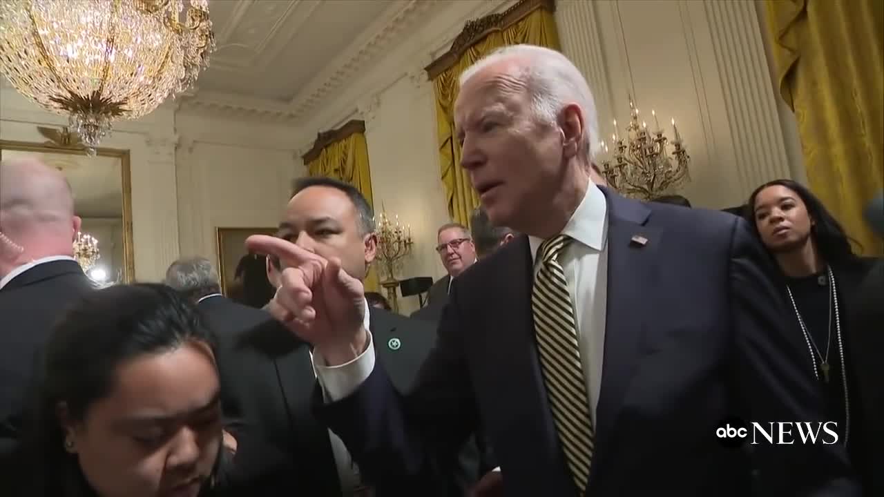 Biden calls Putin a 'war criminal'