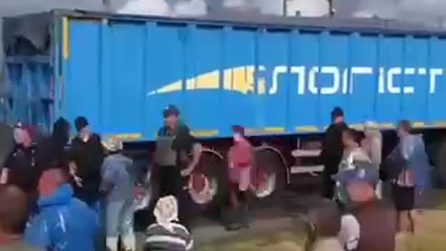 Ukraine War - Residents of Ukraine protest against the export of the remaining stocks of grain