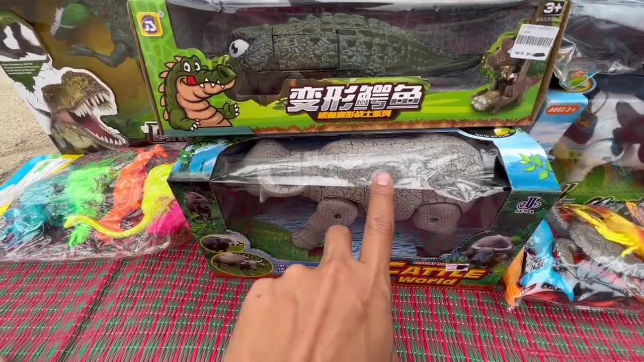 Unbox Dinosaur, crocodile, cow, buffalo, annimals