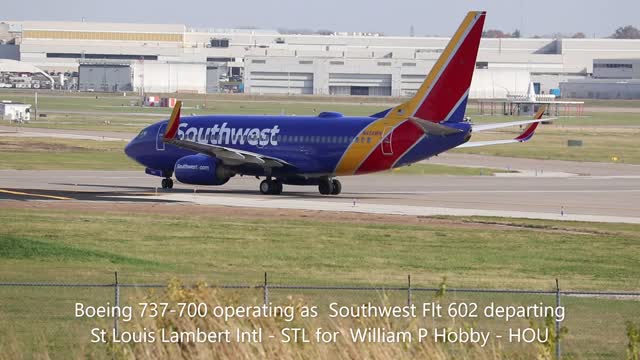 Afternoon plane spotting with music at St. Louis Lambert international November 16, 2021