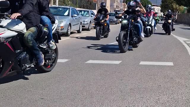VERSUS MOTO