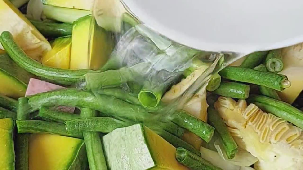 Ginisang Kalabasa at Sitaw. Stir Fry squash and string beans 🫘😋 👩‍🍳 #stirfry #food #howtocook