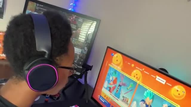 POV: You're the friend who doesn't read anime