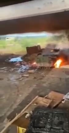 Na pozicích Ozbrojených sil Ukrajiny v oblasti Pesok u Doněcka je horko