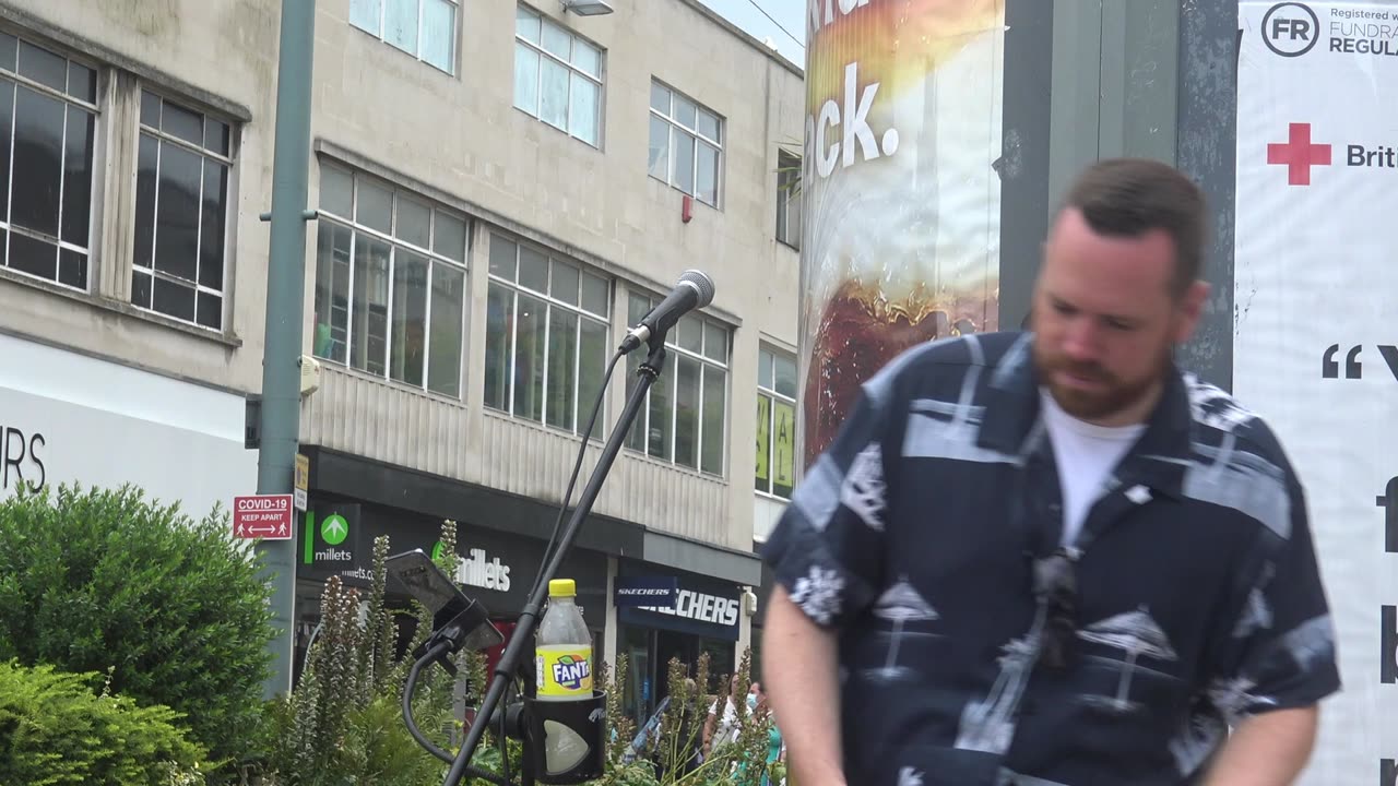 Opera Guy busking in the Ocean City Plymouth 10thAugust 2020.Part 2