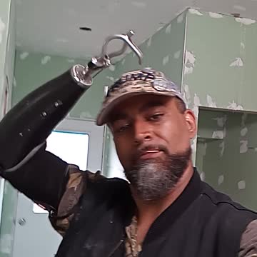 Mini Mansion - Day 67924165