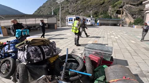 RODE TO EVEREST - DAY 5. RIDE TO GYIRONG. (TIBET)