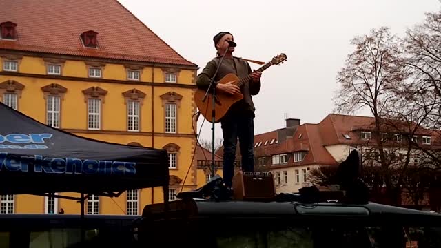 Osnabrück 18.12.12 Grundrechte Demo- Reden und Musik