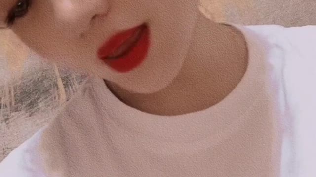 girl who likes to sing