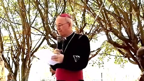 Characteristics of the Catholic Mass ~ Dom Athanasius Schneider