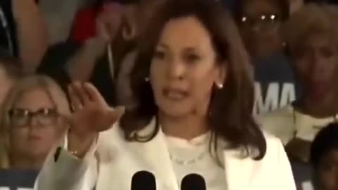 Crowd at Kamala’s event in Detroit started chanting Trumps name and she lost it!