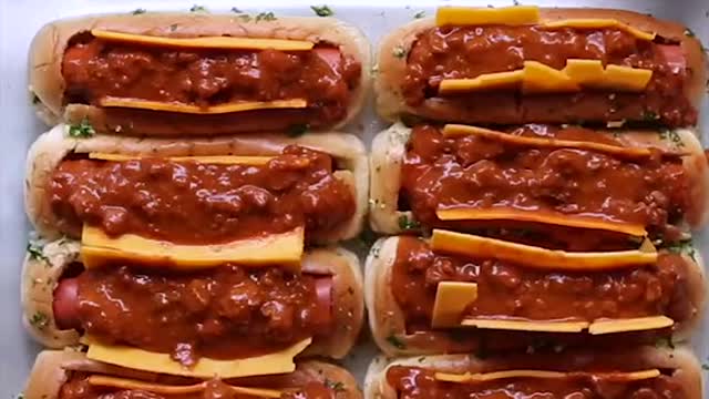 Hot Dogs with Hot Sauce