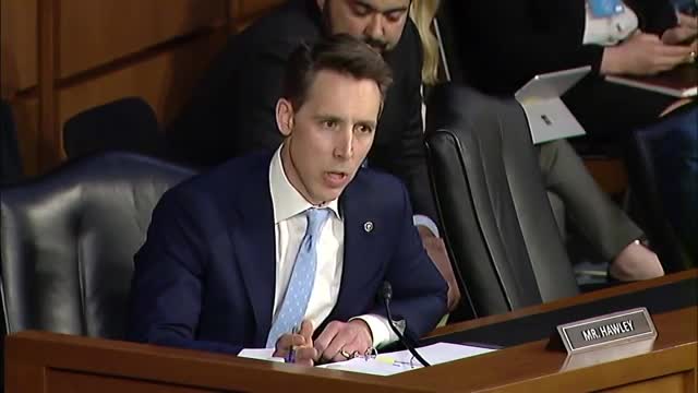 Senator Hawley Grills SCOTUS Nominee Ketanji Jackson On Her Leniet Sentencing