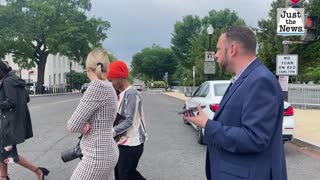 Omar ignores question about rising crime in Minneapolis as residents call for more police