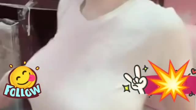 Boobs dance