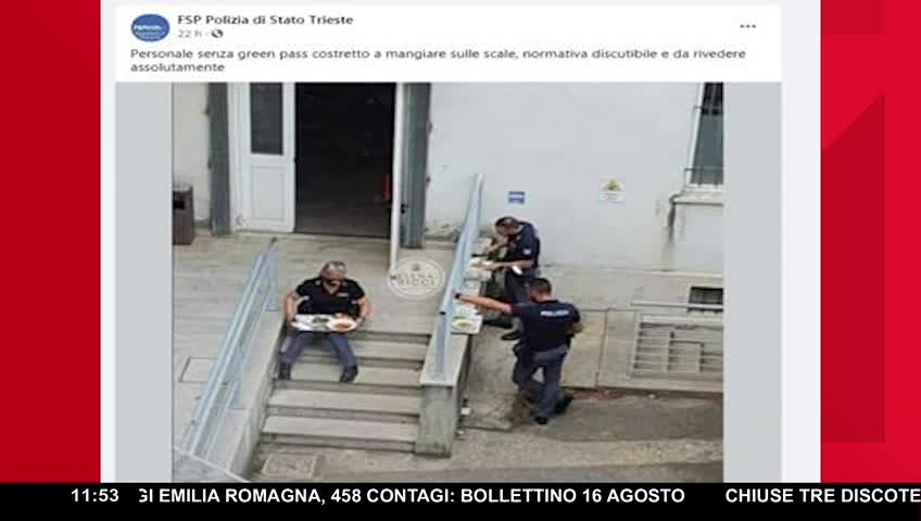 🔴 IL green pass colpisce anche la Polizia: guardate in che condizioni sono costretti a mangiare.