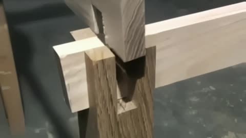 Carpentry connection - simple and reliable